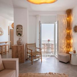 Pounta, 2BR Apartment w Shared Pool, Fiora II，位于普恩达的酒店