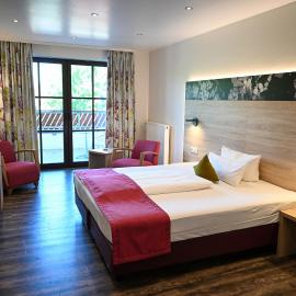 Weingut Sandwiese Winzerhotel，位于沃尔姆斯的酒店
