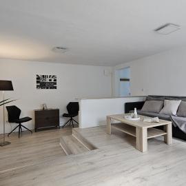 2 Zimmer Ferienwohnung mit Terrasse，位于艾谢德的酒店