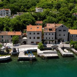 Historic Waterfront House，位于Muo的酒店