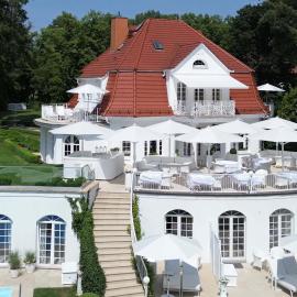 Villa Contessa - Luxury Spa Hotels，位于巴特萨罗皮斯库夫的酒店