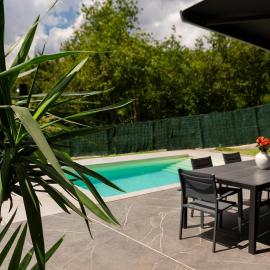 Chalet con piscina climatizada y vistas a Bilbao，位于毕尔巴鄂的酒店
