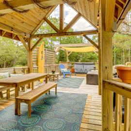 Hot Tub Haven: Creekside Cabin in Frisco!