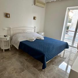 Tsakalos Apartments，位于艾迪普索斯的酒店