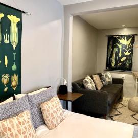 The Greenhouse - Cozy Adobe Casita for 2，位于马尔法的酒店