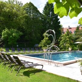 Gartenhotel Kloepferkeller，位于Eibiswald的酒店