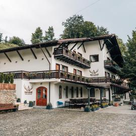 Amfiteatro，位于阿夫里格的酒店