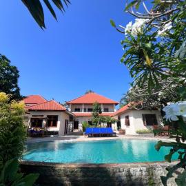 Beachfront Villa Jepun Segara，位于Banjar的酒店