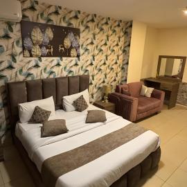 El RAYYAN HOTEL SUITES，位于安曼的酒店