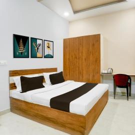 OYO Hotel O Bareilly Near Satellite Bus Stand,位于巴雷利的酒店