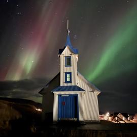Tiny Church in Stöðvarfjörður，位于Stöðvarfjörður的酒店
