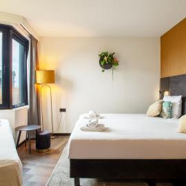 Hotel Lowietje Lisse - Keukenhof - Free Parking,位于丽兹的酒店