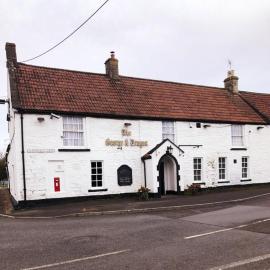The George & Dragon Tearoom Accommodation Felton，位于Felton的酒店