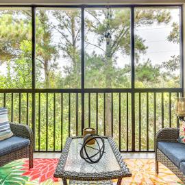 3 Mi to OWA: Modern Condo w/ Resort Pool!