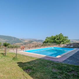 Agriturismo Baglio San Pietro，位于尼科西亚的酒店