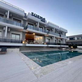 SUENA HOTEL Çeşme，位于切什梅的酒店