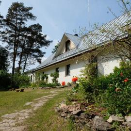 Kallaste Talu- Turismitalu & Holiday Resort，位于Padise的酒店