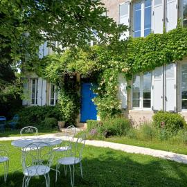 Chic & charme au Presbytère，位于Saint-Genès-du-Retz的酒店