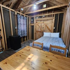 Oakhill Pines Campground，位于布里奇沃特的酒店