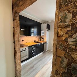Historic SELF-SERVICE apartment in downtown Vaasa，位于瓦萨的酒店
