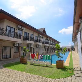 Dream Golftel by Dream Residences，位于Manolo Fortich的酒店