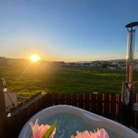 Inishway self catering apartment 2，位于康多纳的酒店