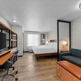 Everhome Suites Waco by Choice Hotels，位于韦科的酒店