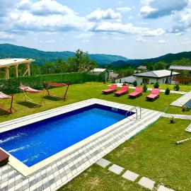 Vila David 2 Comarnic，位于科马尔尼克的酒店