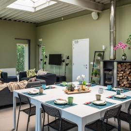 Lozer Lodge Vakantiewoning，位于Kruisem的酒店