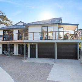 11 Warbler Crescent，位于Kianga的酒店