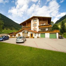 Gästehaus Alpenblick，位于贝旺的酒店