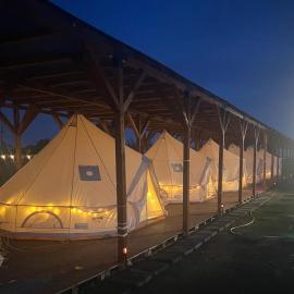 Meme Glamping，位于科尔布的酒店