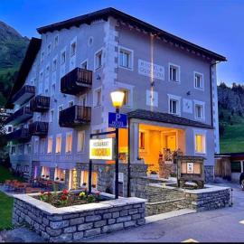Hotel Grischuna，位于比维奥的酒店
