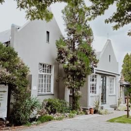 Bo Kamer Guesthouse，位于埃尔默洛的酒店