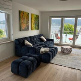 Lakeside, awesome & romantic, with stylish design，位于赖兴瑙的酒店