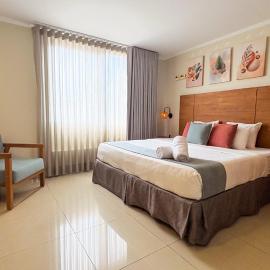Majestic City Suites & Beach Hotel，位于威廉斯塔德的酒店