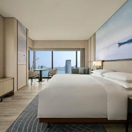 Courtyard by Marriott Danang Han River,位于岘港的酒店