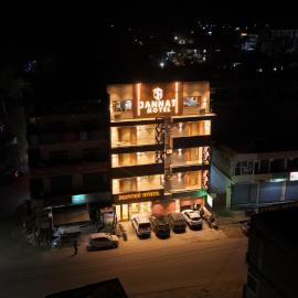Jannat Hotel，位于恰姆巴的酒店