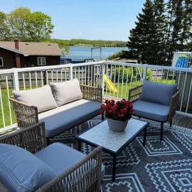 Tranquil Riverside Abode，位于Cornwall的酒店