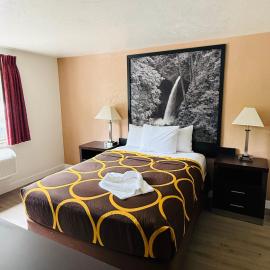 Super 8 by Wyndham Lacey Olympia Area，位于莱西的酒店