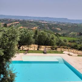 Agriturismo L'Elisir di Atena，位于Moscufo的酒店
