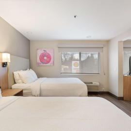 Best Western Lake Oswego Hotel & Suites，位于莱克奥斯韦戈的酒店