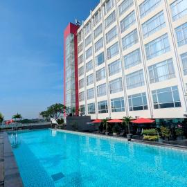 Grand Zuri Cikarang Jababeka,位于芝卡朗的酒店