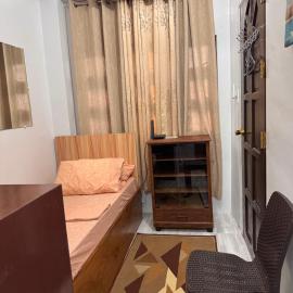 Comfy 2Single Beds Unit, with Wifi, Free Parking at Sonia's Island Stay，位于维拉克的酒店