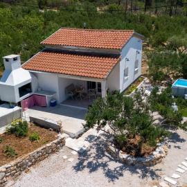 Holiday Home Moj Mir