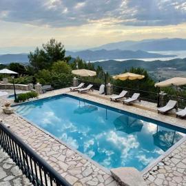 Merlot Village Rental Apartments，位于Kariá的酒店