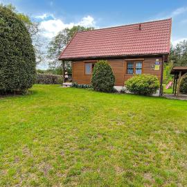 Gorgeous Home In Morag With Lake View，位于莫龙格的酒店