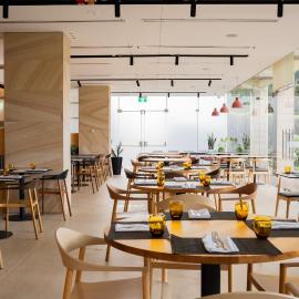 Crowne Plaza Sydney Macquarie Park by IHG，位于悉尼的酒店