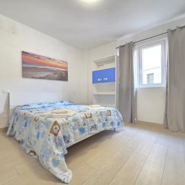 Appartamento Morelli Beach - Via Fratti 2，位于福洛尼卡的酒店