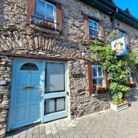 Mariners Rest One Bedroom Apartment in Innishannon Village，位于科克的酒店